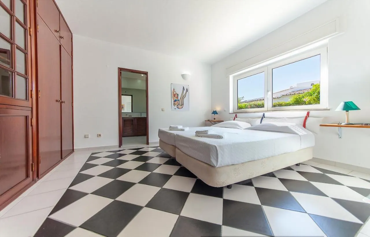 N - Astonishing Bay View Guesthouse Lagos Guest house